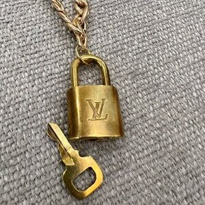 Louis Vuitton Gold Cadenas